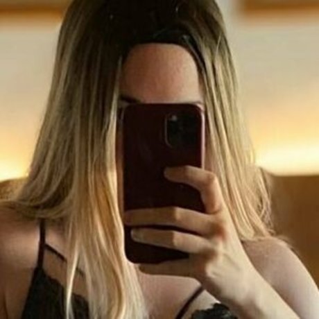 ブロンドオンリーファン ホットセクシー 画像