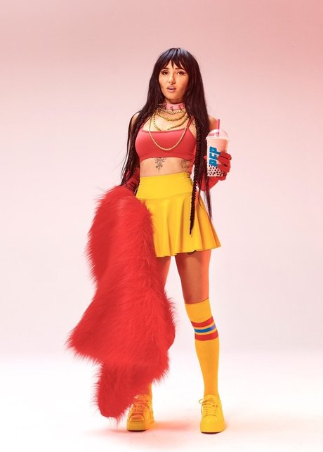 アジアのティーンオンリーファン セクシーxxx 写真