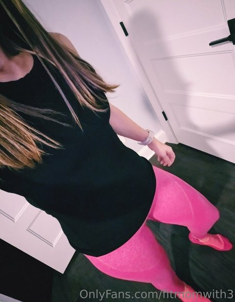 fitmomwith3 セクシーなポルノスター アーカイブ