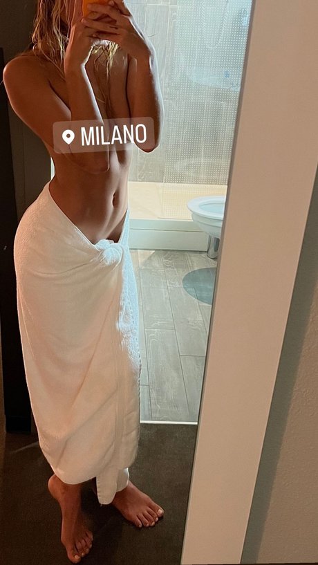 コメディアンのOnlyFans アダルト 画像