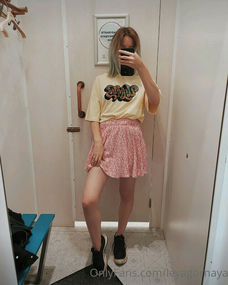 客室乗務員 OnlyFans ホットヌード ギャラリー