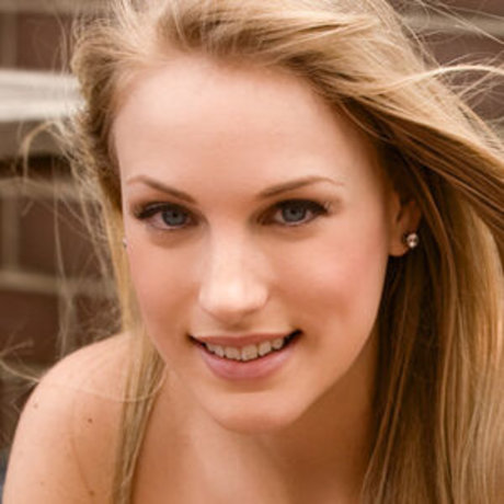 Megan Mooney スター アーカイブ