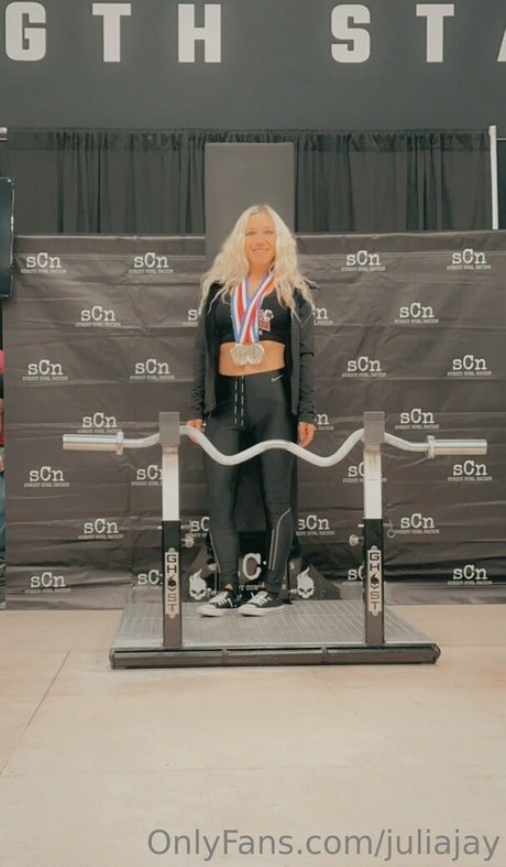 イギリス人熟女OnlyFans 無料裸 写真