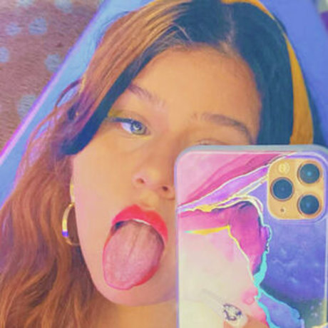 OnlyFansについて話す セクシーヌード ギャラリー