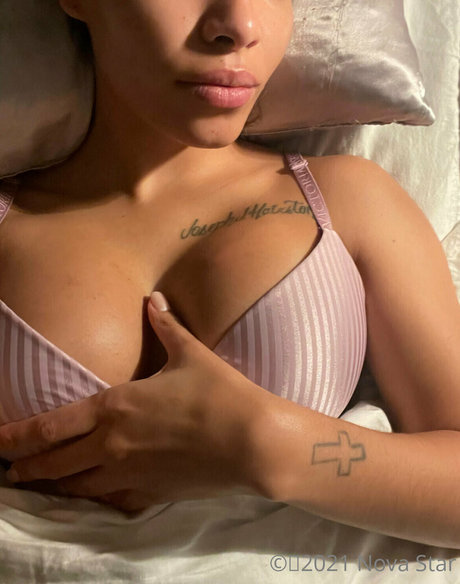 ボディビルダーカップルOnlyFans アートポルノ アーカイブ