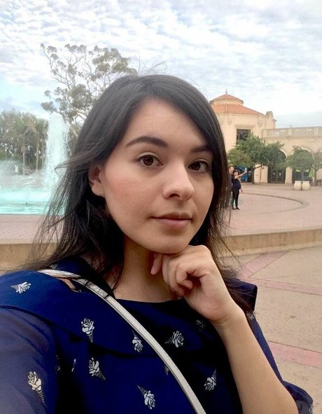 MegaMoeka ヌードのポルノスター 写真