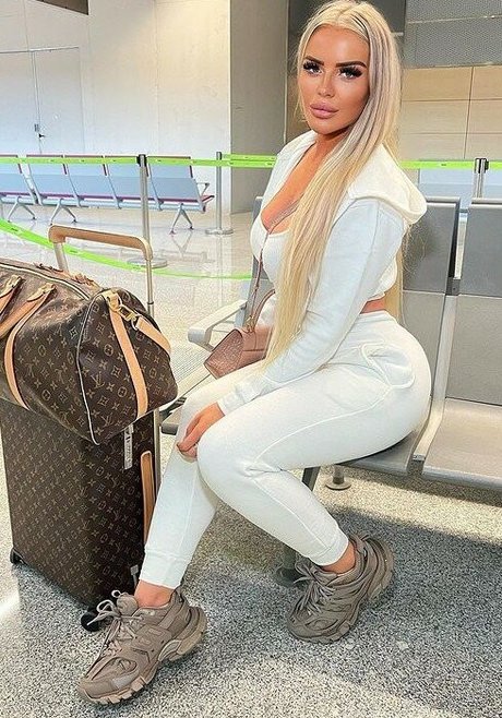 曲線美のアナルOnlyFans 無料ヌード 画像