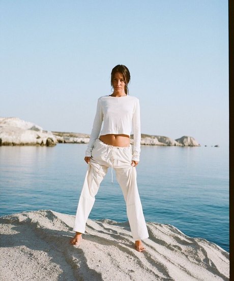 膨らみ OnlyFans 可愛い 写真