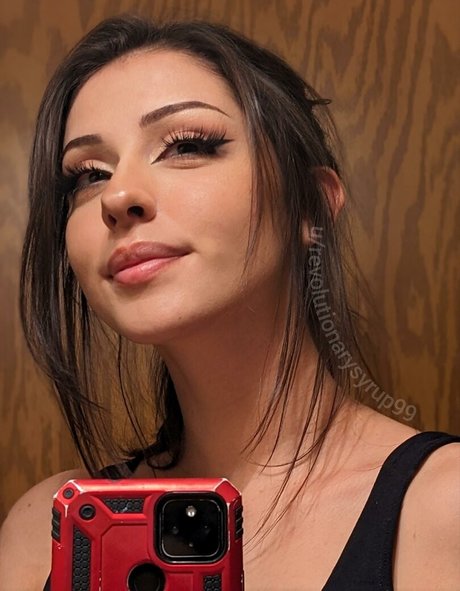 RevolutionarySyrup99 ヌードスター アーカイブ