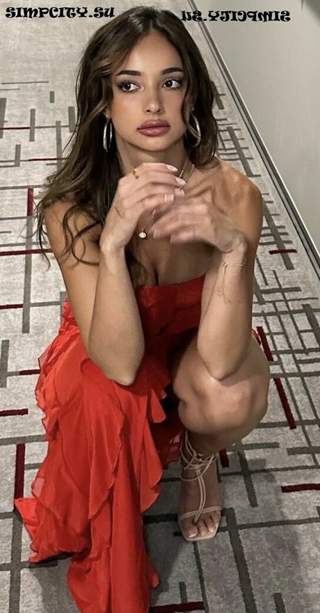 Dani Torres ヌードスター 写真