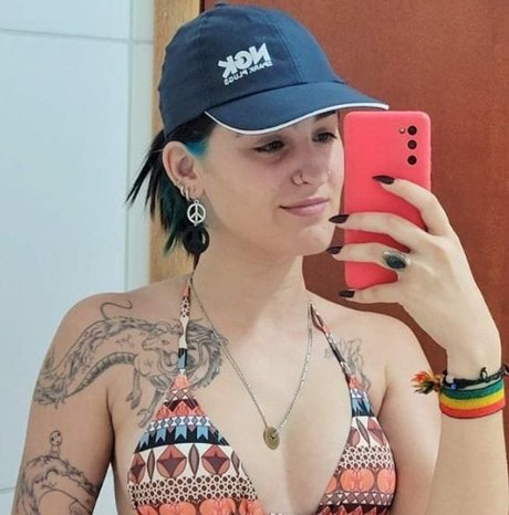 アナルパウグオンリーファンズ HD 写真