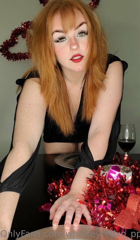 whiskeyredxo ppv ポルノスター 美しい アーカイブ