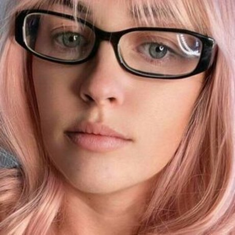 かわいい赤毛のOnlyFans ホット裸 写真