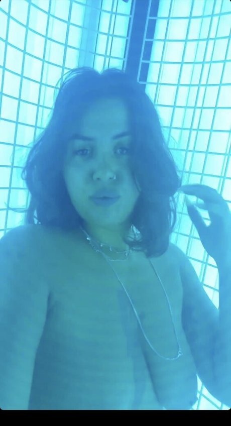 liatosh 高品質モデル 写真