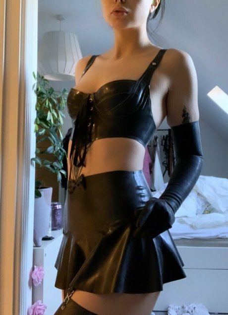 Rubyhexx xxxポルノスター ギャラリー