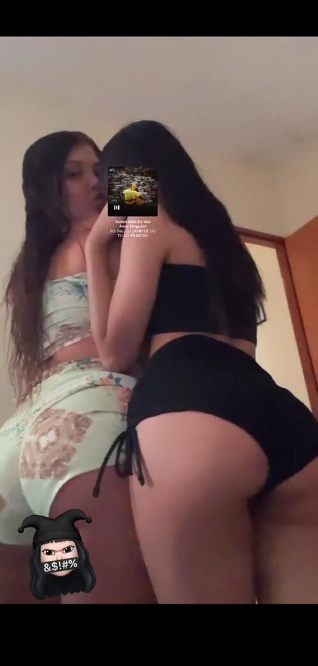 Tiffanywzx 独占ポルノスター アーカイブ