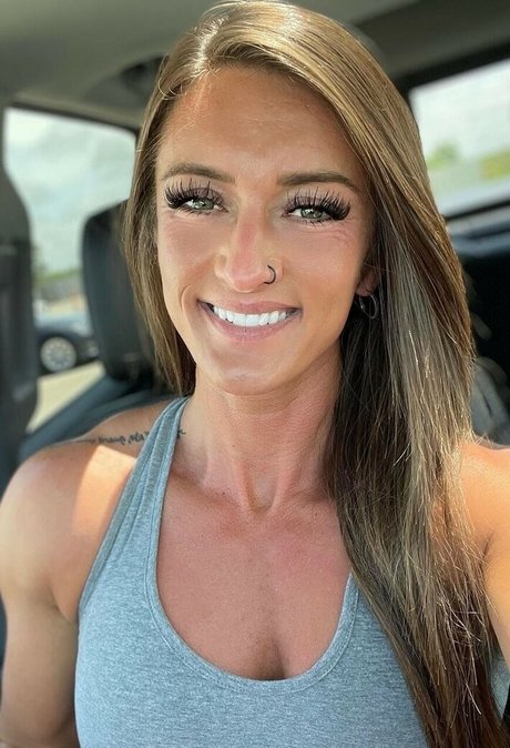 フランスのアナルOnlyFans 美しいヌード 写真