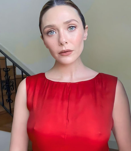 Elizabeth Olsen トップスター アーカイブ