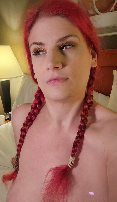 sonjahaze top profile image