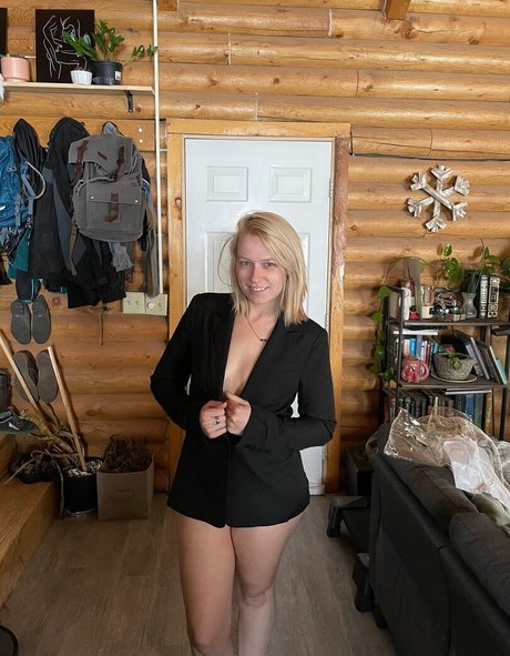 Brook Does Brook かわいいモデル 写真