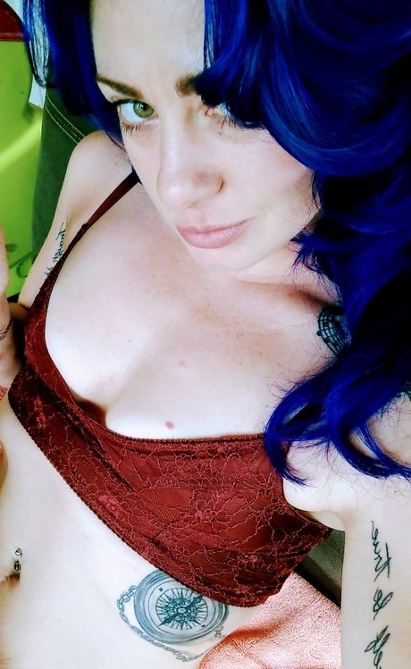 Liberty Lee 完璧なモデル 画像