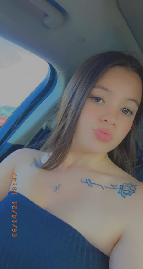 Layla M_ アダルトモデル 写真