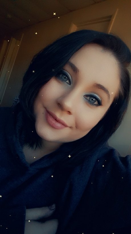 Lacie Bender ポルノモデル アーカイブ