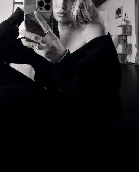 Lilane セクシー女優 写真