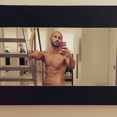 Lorenzice かわいいポルノスター 画像