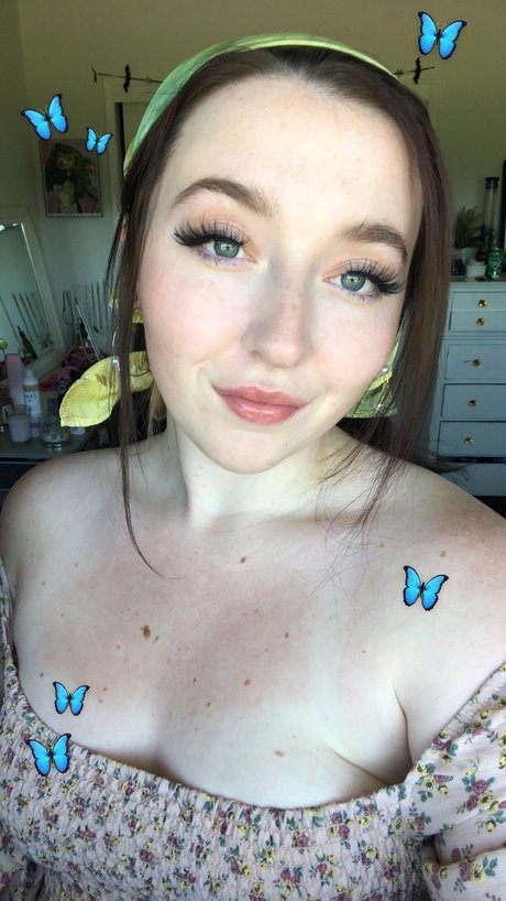 Macie セクシーなポルノスター 画像