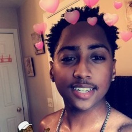 SideNigga Treey II_ xxxポルノスター ギャラリー