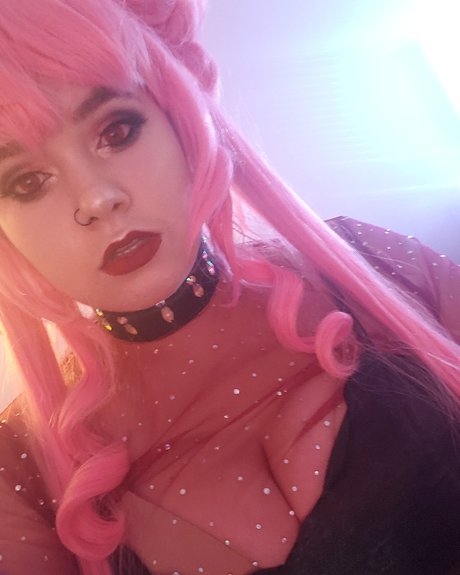 Lunarevergreen ポルノスター エロティック ギャラリー