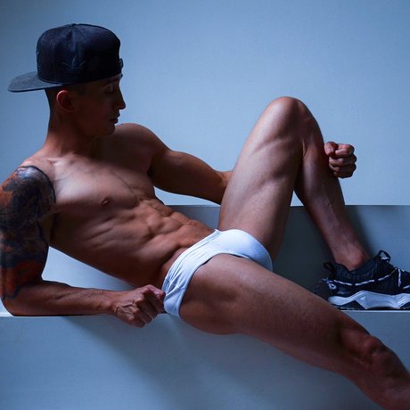 Luis Hernandez 無料スター 写真