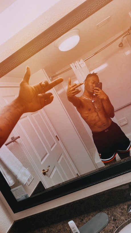 Marcus Curtis Evans 美しいスター ギャラリー