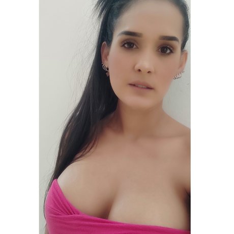 かわいい巨乳OnlyFans ホットxxx 写真