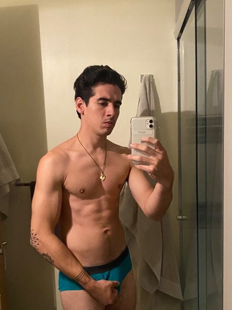 アマチュアペッギングOnlyFans ホット 写真