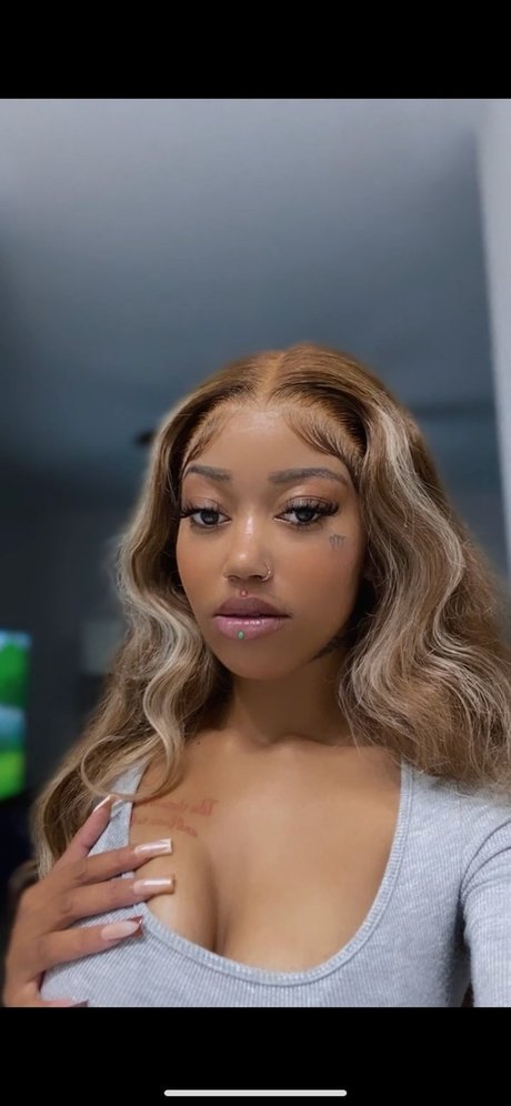 MangoD as モデル 画像