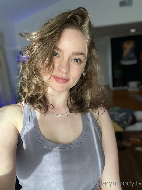 _Mary Moody_ ヌードモデル 写真