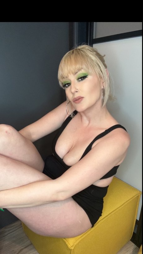 Millie Nichole HDスター 画像