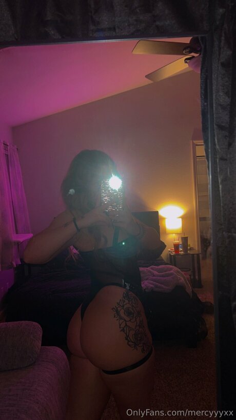 ハンズオンリーファン 無料ポルノ 写真