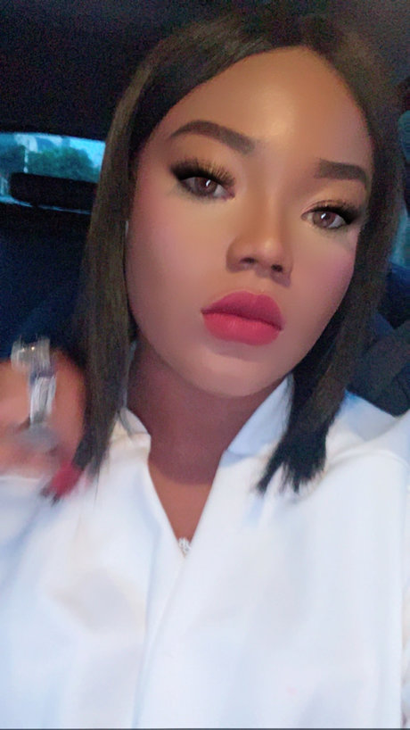 Miss Eliane ポルノ女優 写真