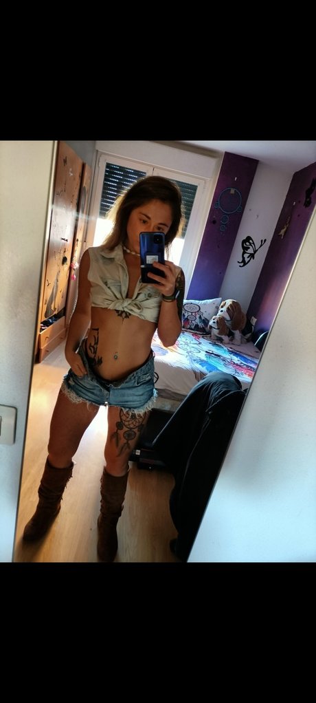 N mesisMF かわいいポルノスター 写真