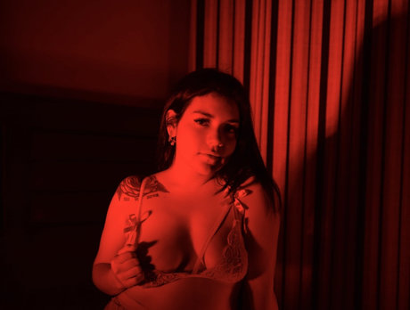 Mysticxxx4 女優 画像