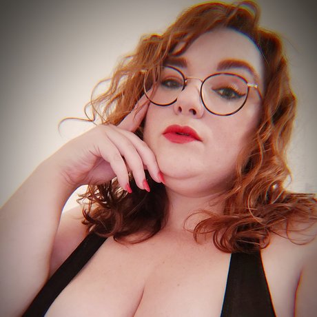 Mistress Seraphima 素敵な女優 写真