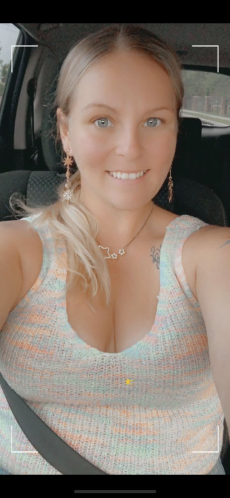 u51643395 ポルノモデル 画像