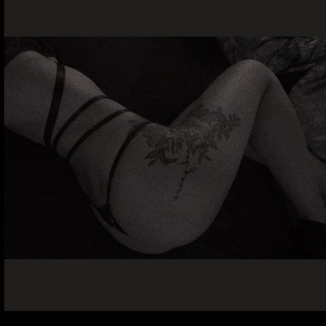 黒人フェムボーイOnlyFans 無料セックス 写真