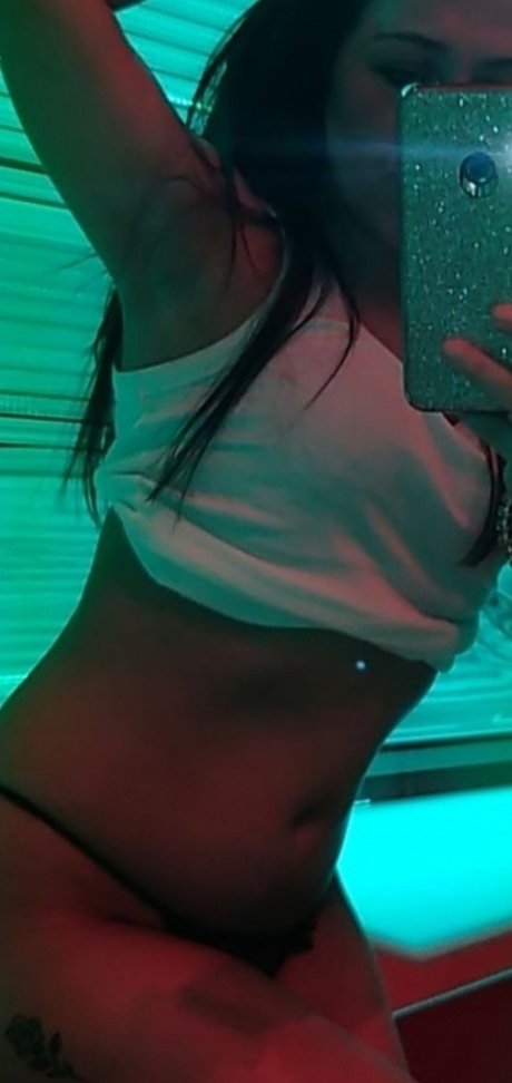 NickyMx 完璧なモデル ギャラリー