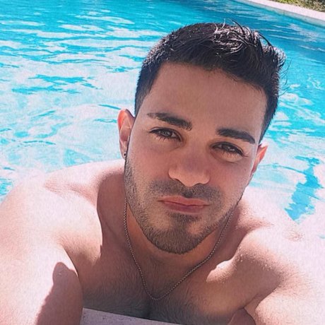 Nicelittlewolf ヌードモデル 写真