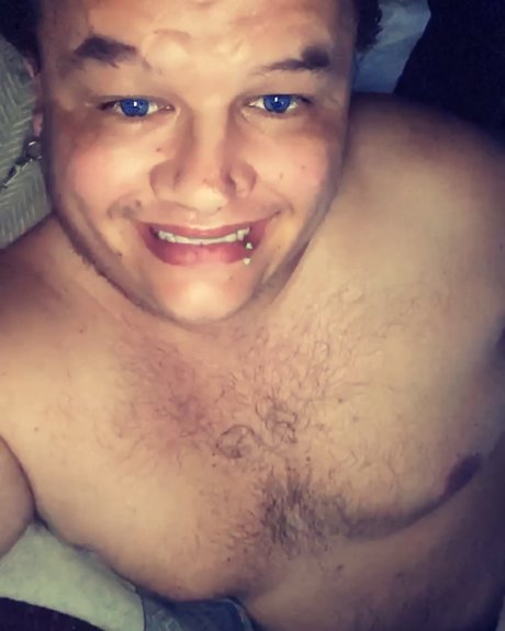 Naughty Native_ ホットなスター 画像