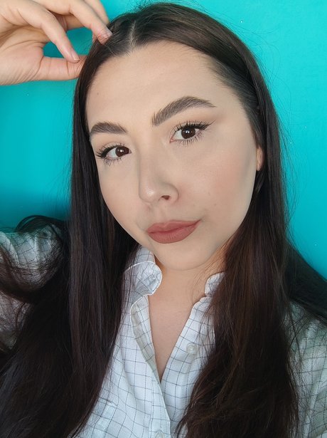 natalyi セクシー女優 画像